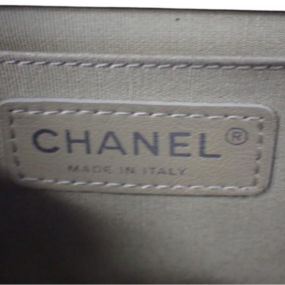 CHANEL LeBoy Medium - Picture 10 of 10